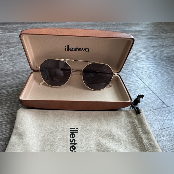 Illesteva Nicosia Sunglasses - Picture 11 of 11